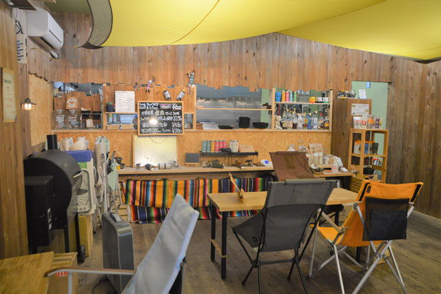 お店にいながらキャンプ気分を満喫特集