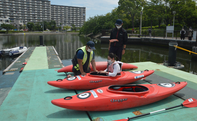 新左近川親水公園でカヌー体験　特集