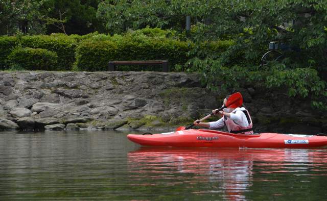 新左近川親水公園でカヌー体験　特集