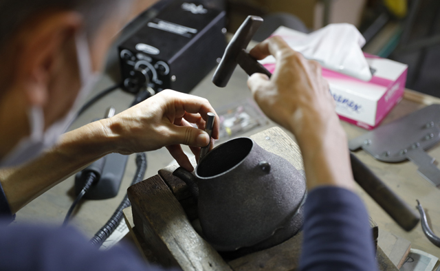 江戸川区の伝統工芸品　～小松川鋳造所 江戸鉄瓶工房～特集