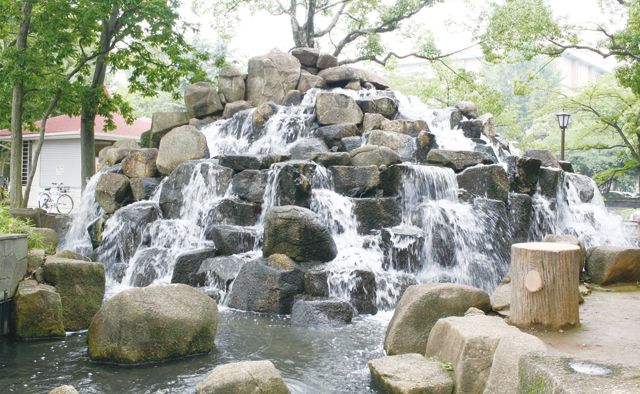 あっつ～い夏はジャブジャブ楽しく水遊び～とっておきの水遊びスポット～特集