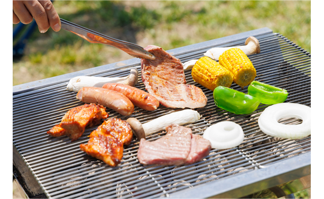 夏のおでかけ案内　～海を眺めながら味わう絶品バーベキュー～特集