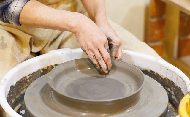 ワークショップ&amp;習いごと〈HoloHolo陶房〉特集