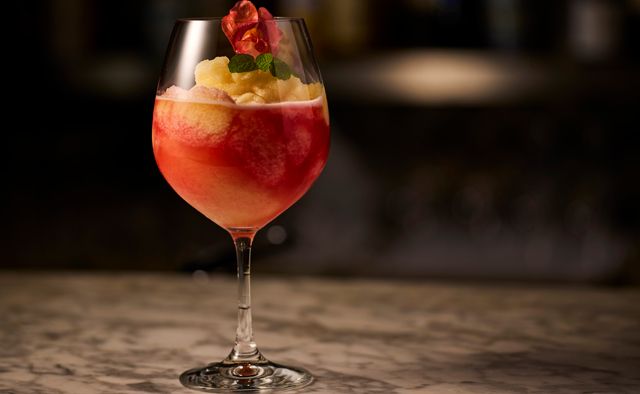 グランドニッコー東京ベイ 舞浜　花の世界に心躍るホテルステイ 特集