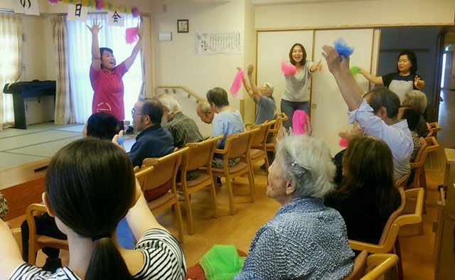 地域のみなさんに感謝！ スターツケアサービス「うらやすエリア合同納涼祭」 