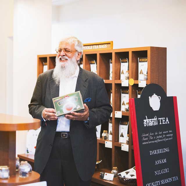 シャンティ紅茶 代表取締役　ジャグモハン S.チャンドラニさん